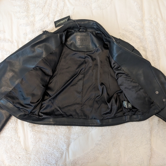 Jacket - Picture 3 of 3